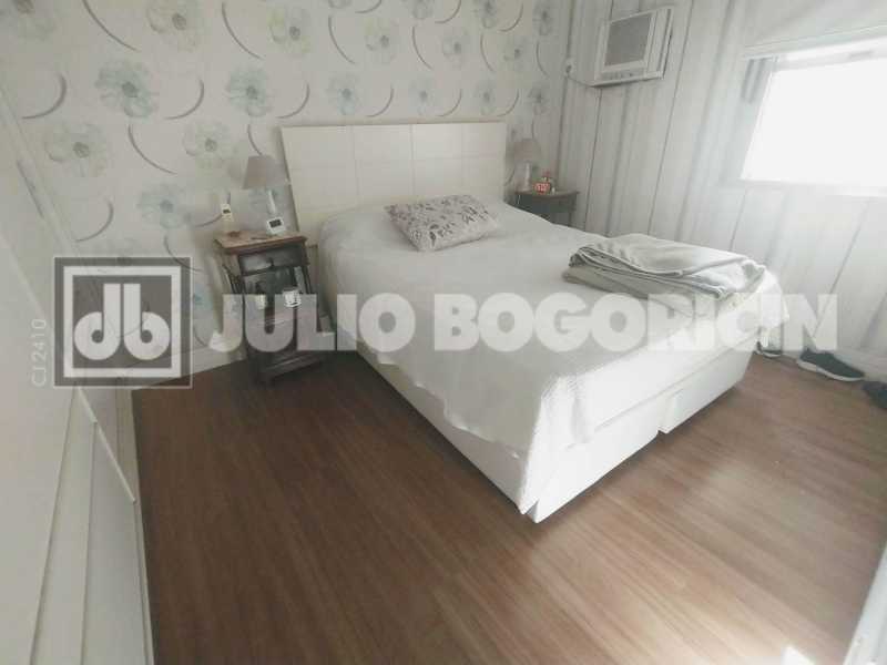 FOTO 28. - 27