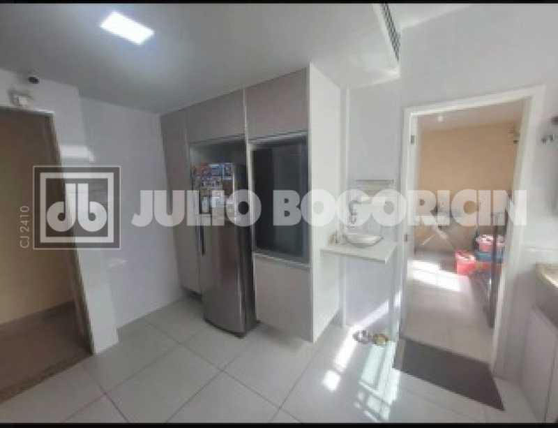 b5865568-318c-4212-89b2-fee4de - 30