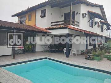 Imperdível - RECREIO DOS BANDEIRANTES CONDOMINIO VIVENDAS DO SOL CASA DUPLEX 5 QUARTOS 2 SUITES ARMÁRIOS BANHEIROS COM ARMARIOS COZINHA PLANEJADÍSSIMA DEPENDENCIA EMPREGADA PISCINA CHURRASQUEIRA 3 VAGAS DOC OK - JBRB695334