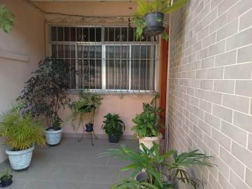 Apartamento - térreo- reformado- sala-2 quartos-2 banheiros 1vaga - JBJ203565