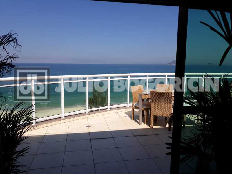 b5f891f6-3e29-44c4-9cfe-25c099 - 24