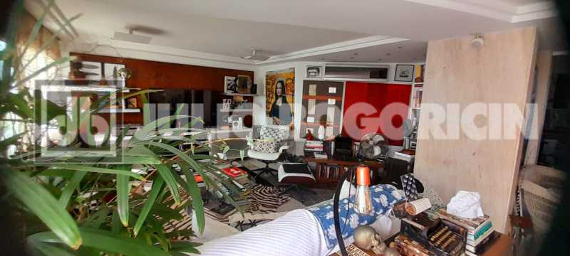 be2e662c-6830-4db3-8177-5bfcbc - 6