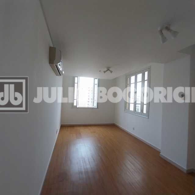 a085bf30-0ddc-4217-8728-4d79b6 - 19