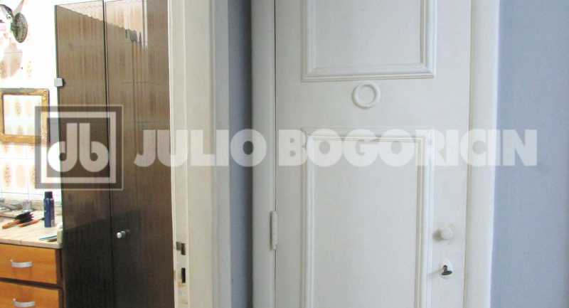 Conheça 17 do imóvel - Apartamento à Venda em Copacabana 2 Quartos frente Vista Livre. Segunda Quadra da Praia. Juntinho Metro. Entrega imediata! - JBC29589 - 17 17 - 17