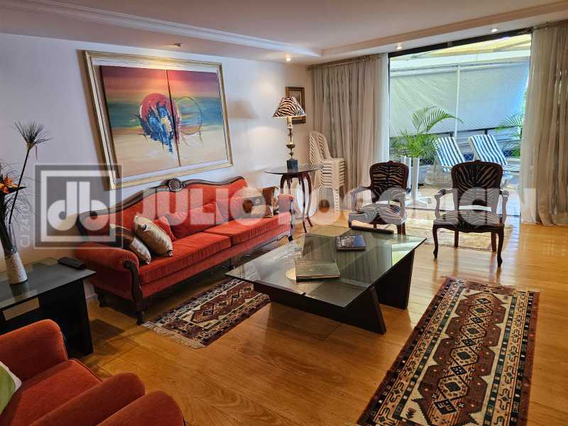 Conheça 3 Sala de estar. do imóvel - LUXO - MAR -LINEAR - 4 QUARTOS - 2 SUÍTES - 3 VAGAS - JBB56361 - 4 3 Sala de estar. - 4