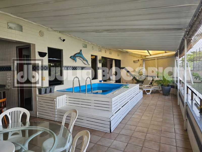 Conheça 11 Piscina. do imóvel - LUXO - MAR -LINEAR - 4 QUARTOS - 2 SUÍTES - 3 VAGAS - JBB56361 - 13 11 Piscina. - 13