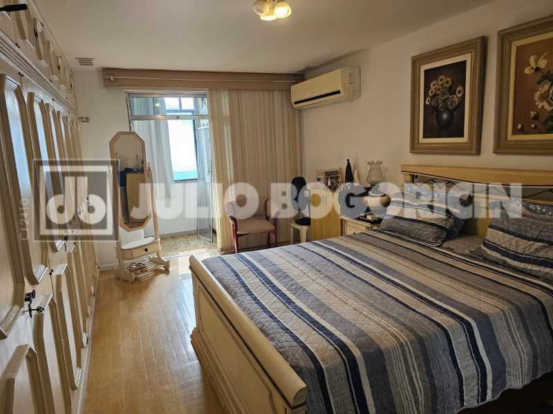 Conheça 14 Suite 12. do imóvel - LUXO - MAR -LINEAR - 4 QUARTOS - 2 SUÍTES - 3 VAGAS - JBB56361 - 16 14 Suite 12. - 16