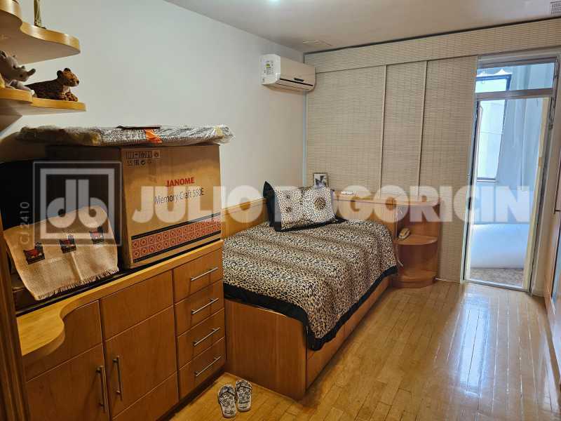 Conheça 17 Suite 2.. do imóvel - LUXO - MAR -LINEAR - 4 QUARTOS - 2 SUÍTES - 3 VAGAS - JBB56361 - 19 17 Suite 2.. - 19