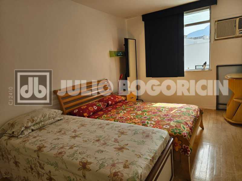 Conheça 20.1 Quarto 3. do imóvel - LUXO - MAR -LINEAR - 4 QUARTOS - 2 SUÍTES - 3 VAGAS - JBB56361 - 23 20.1 Quarto 3. - 23