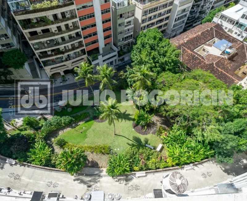 43 - Apartamento a venda no Le - 35