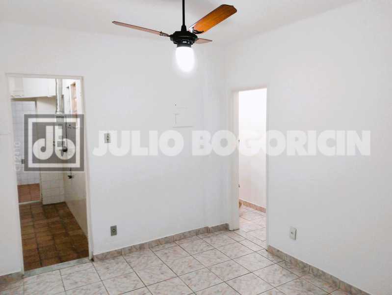 12 - sala e area de serviço - 15