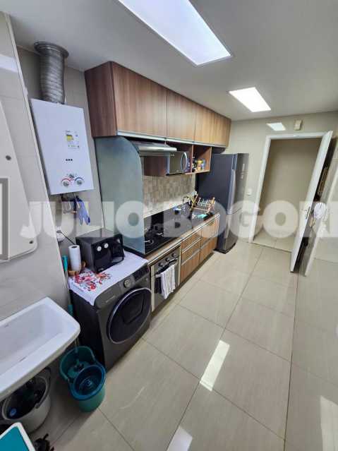 0dede848-17ad-45c7-85e1-34d158 - 12