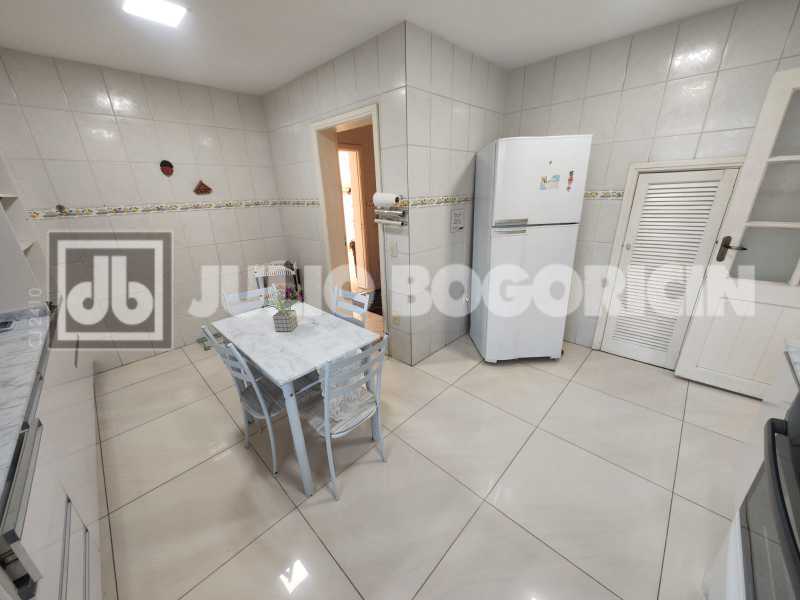 25tauacasaduplex3quartos1suite - 25