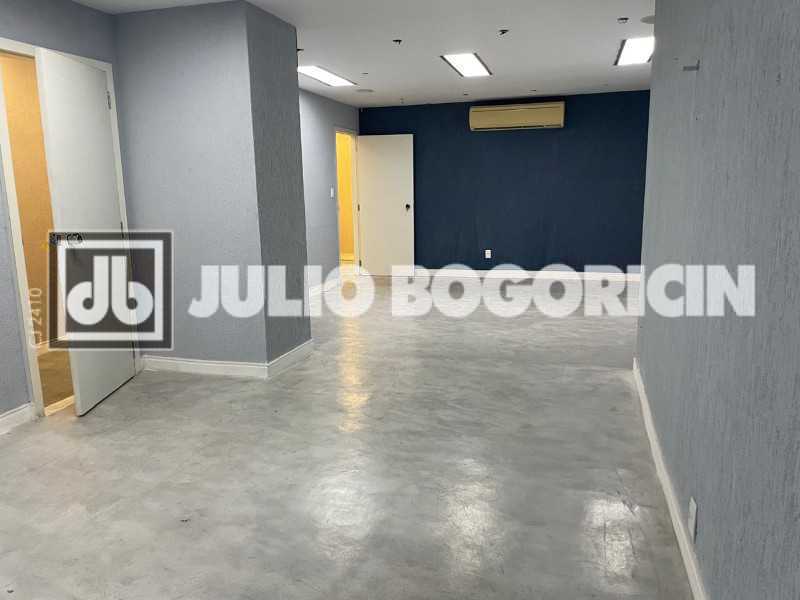 23041_G1733857363 - 23