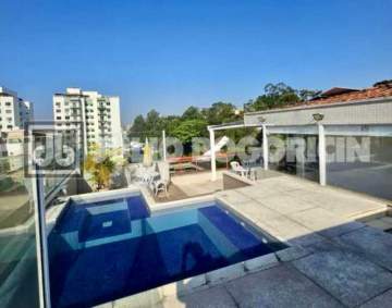 Ótima localização - JULIO BOGORICIN - VENDE - ESTRADA DO PAU FERRO - COBERTURA DUPEX - 250 METROS - OPORTUNIDADE! - JBJ52650