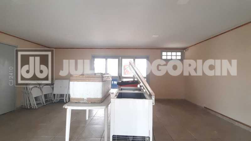 0885dc19-a0bc-4dd6-8ea9-5ef266 - 30
