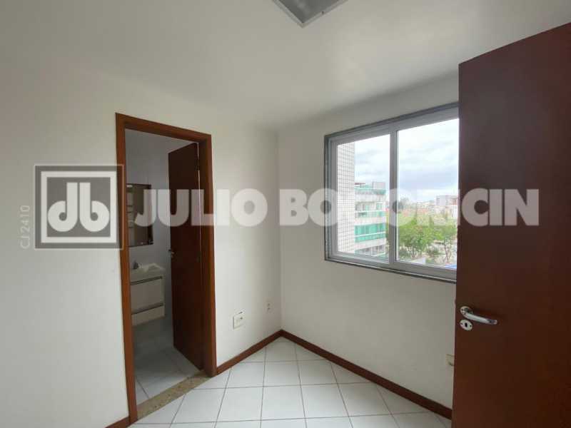 d9ad296b-baf4-4184-822e-2e702c - 27