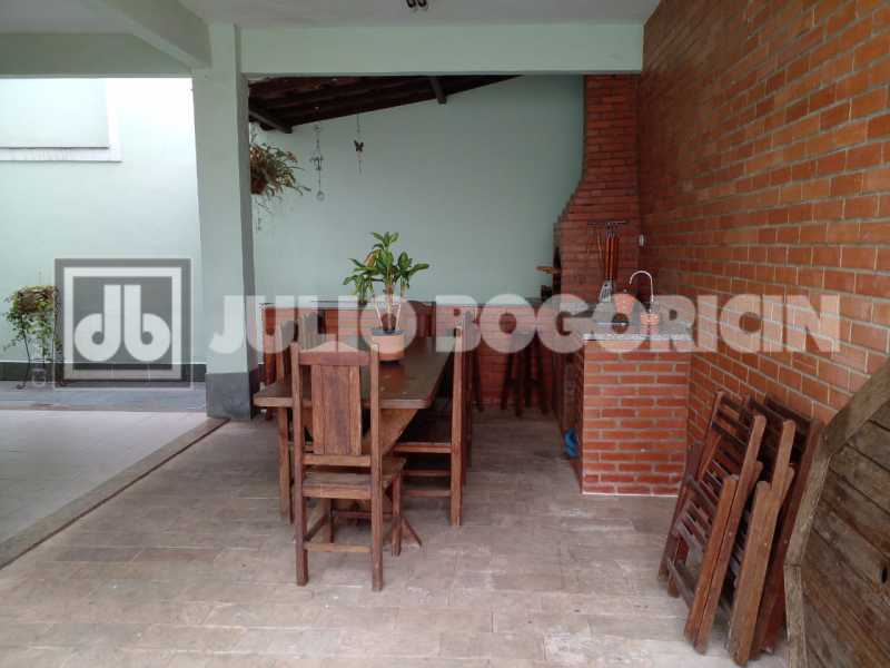 WhatsApp Image 2025-11-07 at 1 - 11