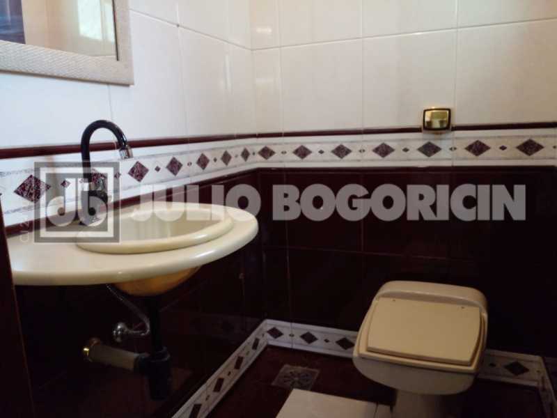 WhatsApp Image 2025-11-07 at 1 - 8