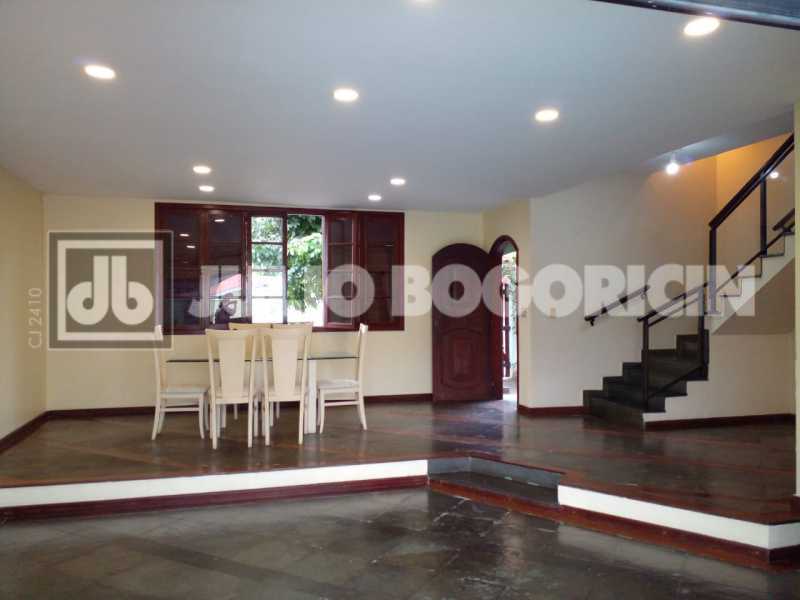 WhatsApp Image 2025-11-07 at 1 - 6