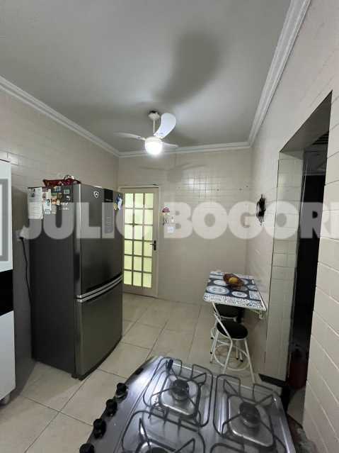 RUA TIROL 327K 39. - 21