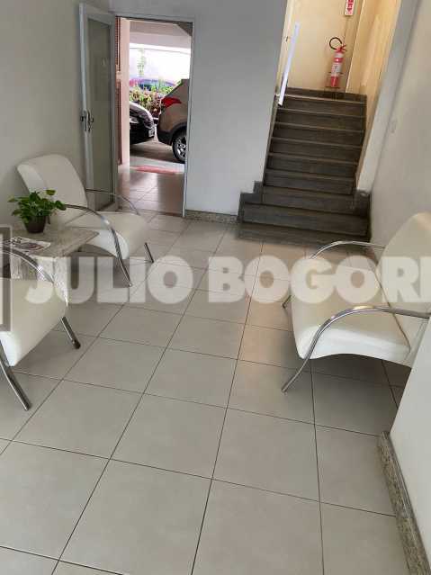 RUA TIROL 327K 47. - 26