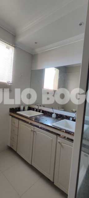 Rua Pico do Andaraí 18 - 17
