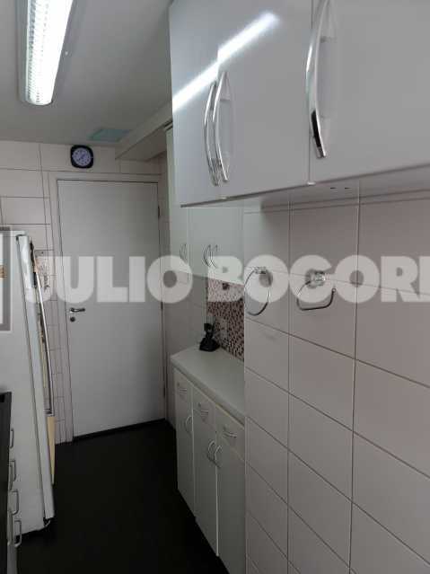 8eca4c5b-f471-400b-bb48-61dafb - 19