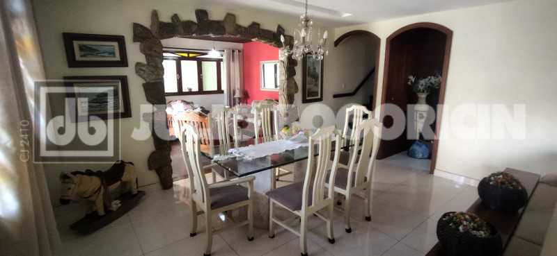 RUA LAGOA GRANDE R1 10 - 13