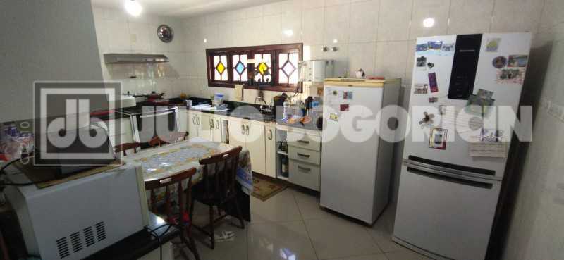 RUA LAGOA GRANDE R1 18 - 20