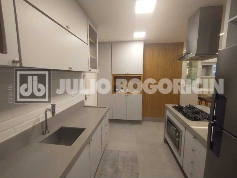 FOTOS 12. - 12