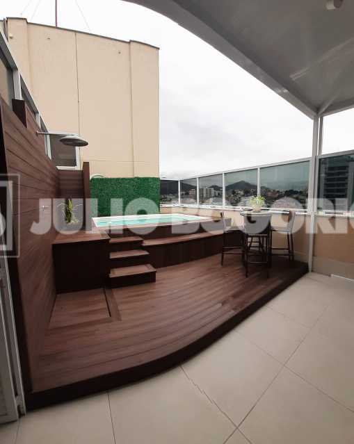 Piscina com Deck. - 26