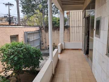Casa de rua - Linear / Residencial 2 quartos, terraçao /amplo quintal Praça Seca - JBJ601568