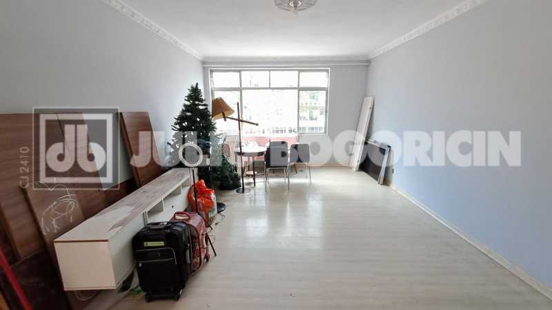 Conheça 01apartamentotipocasamuiatucaj do imóvel - Ilha do Governador - Jardim Carioca - VENDA - Apartamento - 4 Quartos (Suíte) - Closet - Dependências - Terraço - Vaga de Garagem - Julio Bogoricin - JBI40963 - 1 01apartamentotipocasamuiatucaj - 1