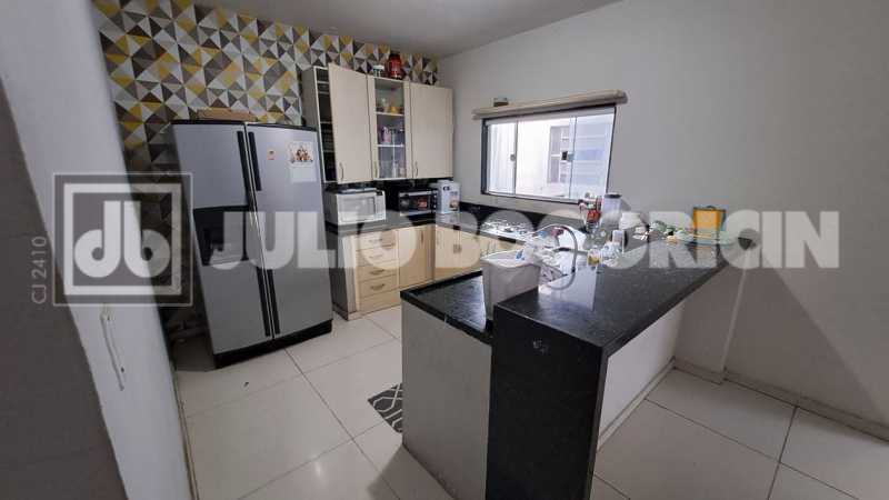 Conheça 13apartamentotipocasamuiatucaj do imóvel - Ilha do Governador - Jardim Carioca - VENDA - Apartamento - 4 Quartos (Suíte) - Closet - Dependências - Terraço - Vaga de Garagem - Julio Bogoricin - JBI40963 - 13 13apartamentotipocasamuiatucaj - 13