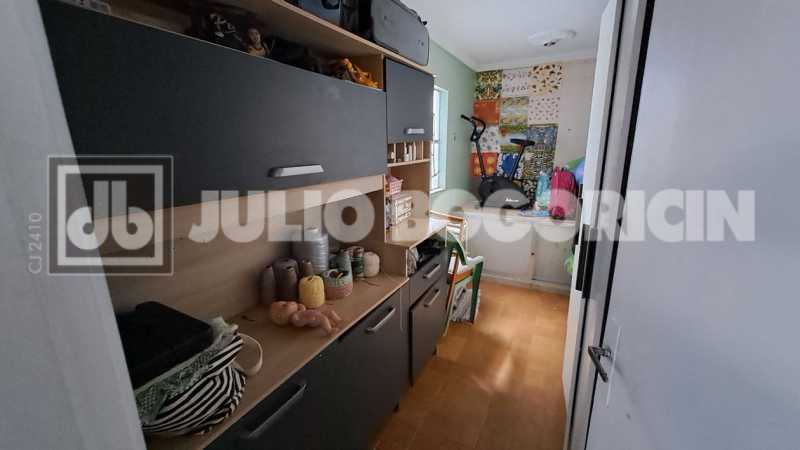 Conheça 19apartamentotipocasamuiatucaj do imóvel - Ilha do Governador - Jardim Carioca - VENDA - Apartamento - 4 Quartos (Suíte) - Closet - Dependências - Terraço - Vaga de Garagem - Julio Bogoricin - JBI40963 - 19 19apartamentotipocasamuiatucaj - 19