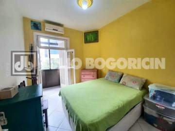 Imperdível - FLAMENGO - QUADRA DA PRAIA - REFORMADO - 85M - VAGA NA ESCRITURA - JBF28941 Imperdível - FLAMENGO - QUADRA DA PRAIA - REFORMADO - 85M - VAGA NA ESCRITURA - JBF28941