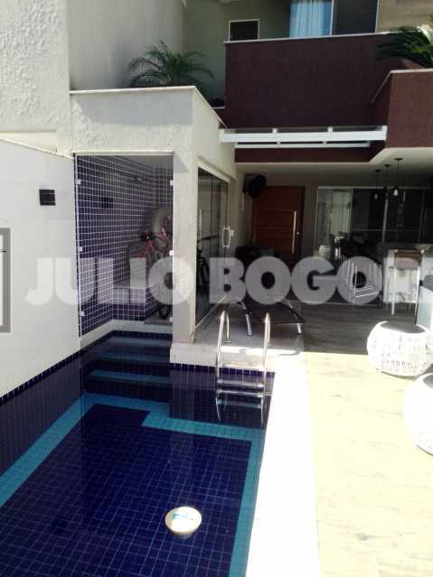 3f4451f1-fa8f-4c15-8473-eac2a3 - 1