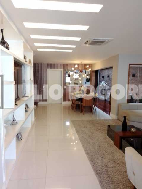 a16e04d9-abbc-4aea-85a9-4c3783 - 12