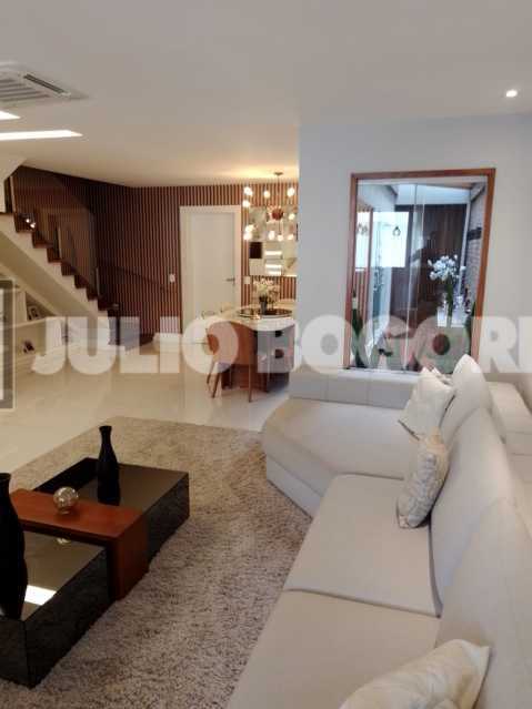 fcf7146b-fa25-4233-a710-7a8e08 - 15