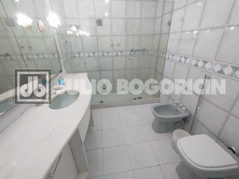 FOTO 28 - 28