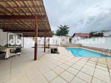 llha do Governador - Jardim Guanabara - VENDA - Casa Duplex - 4 Quartos (Suíte) - Varanda - 2 Vagas de Garagem - Julio Bogoricin - JBI61422