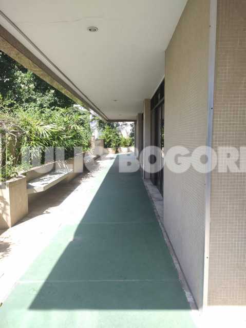 WhatsApp Image 2025-12-10 at 1 - 27