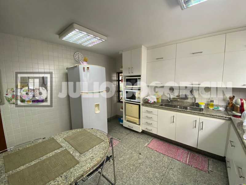 23casalinearvarandasala5quarto - 23