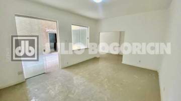 Ótima localização - AV ATLANTICA - 3 QUARTOS ( SUÍTE) - 130 METROS - AREA EXTERNA - OPORTUNIDADE! - JBC303779