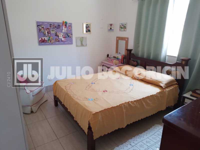 09praiadabandeiracasalinearcen - 10