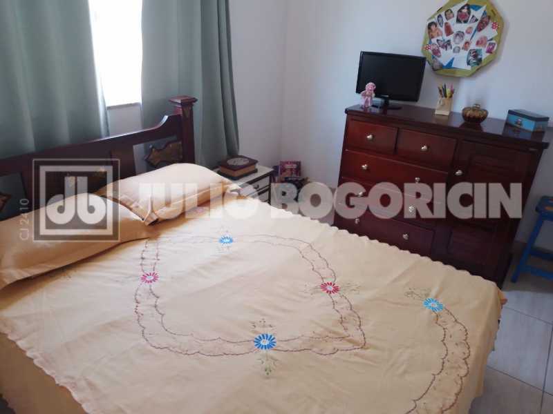 13praiadabandeiracasalinearcen - 11