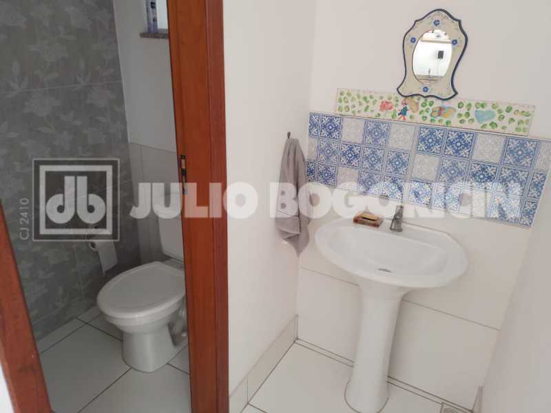 23praiadabandeiracasalinearcen - 23