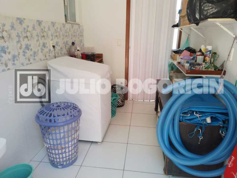 24praiadabandeiracasalinearcen - 22