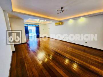 Ilha do Governador - Jardim Guanabara - VENDA - Apartamento - 3 Quartos (2 Suítes) - Closet - Hidromassagem - Varanda - Dependências - Elevador - 2 Vagas de Garagem - Julio Bogoricin - JBI37529
